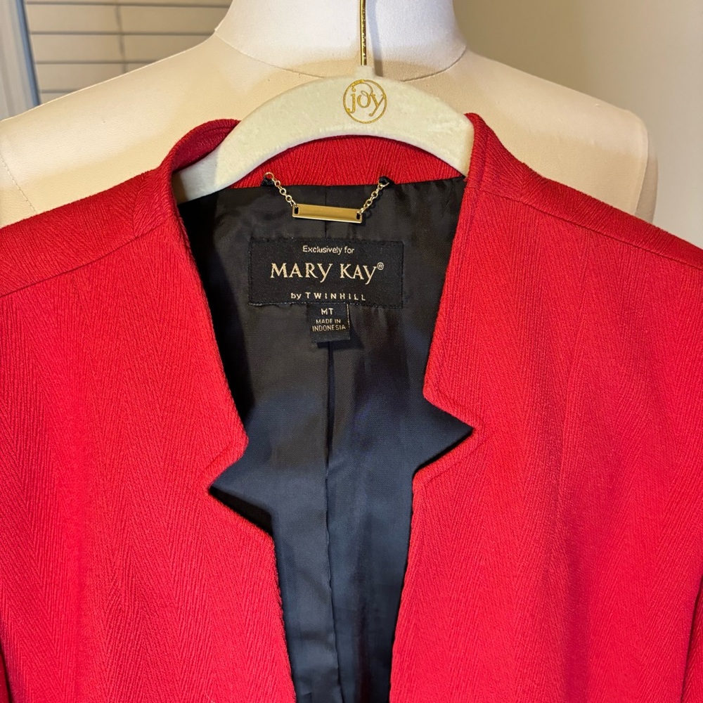 Mary Kay Red Blazer Structured Collarless Design